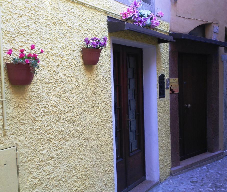 Camere Porto Vecchio Con Parcheggio A Pochi Passi Dal Castello Malcesine Exterior photo