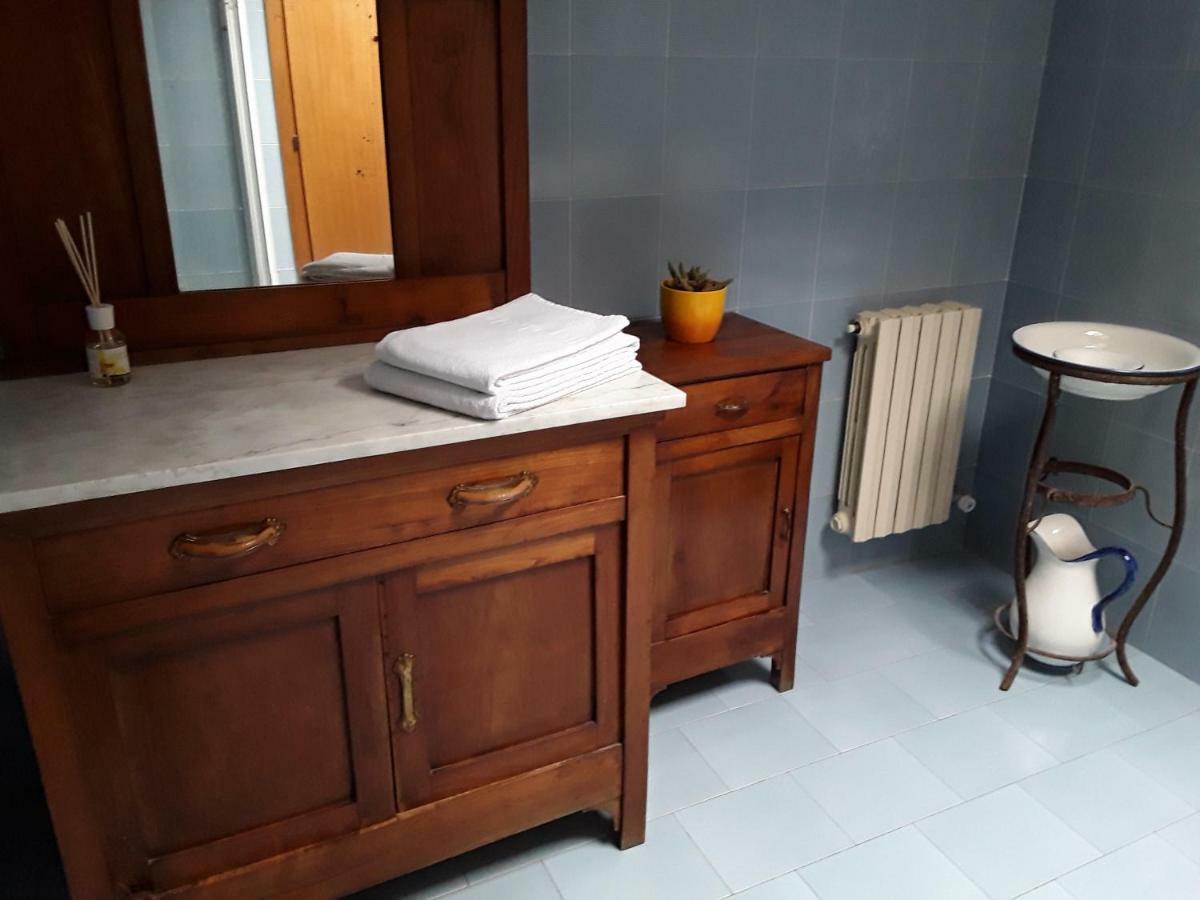 Camere Porto Vecchio Con Parcheggio A Pochi Passi Dal Castello Malcesine Exterior photo